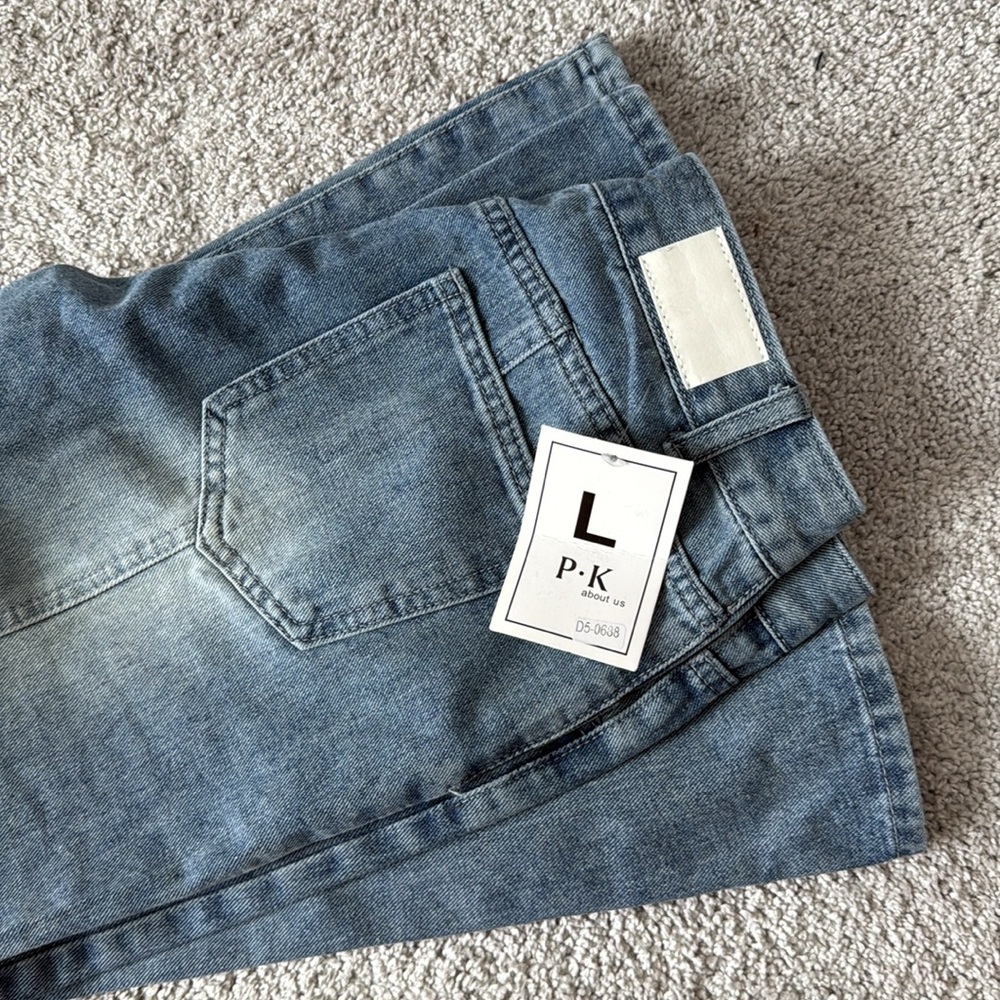 Flared Denim - Picture 6 of 6